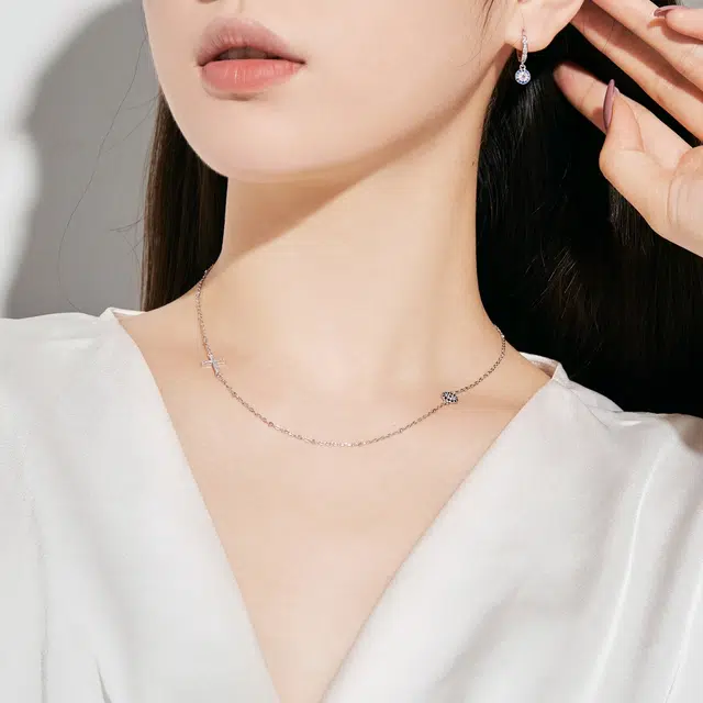 S925