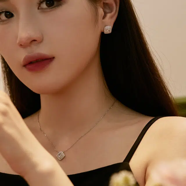 Stylish 8A 925