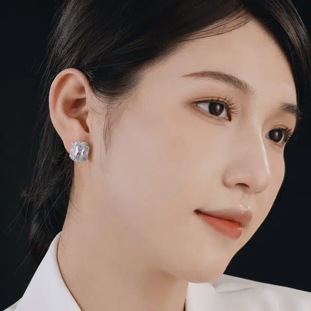 S925