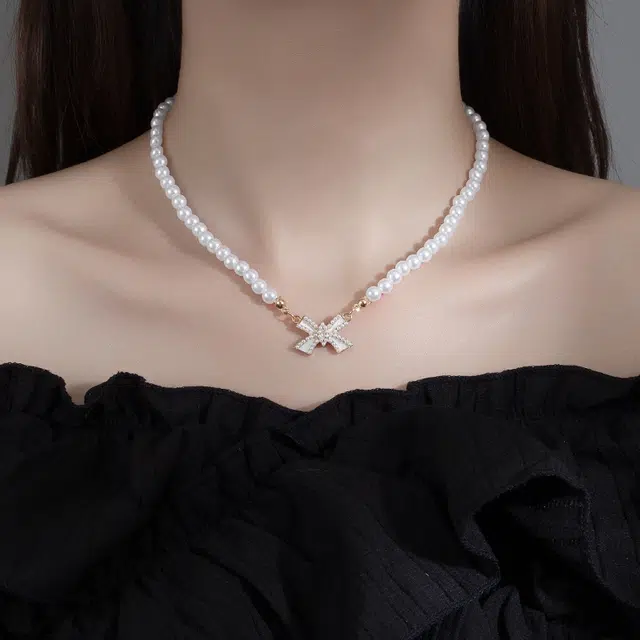 梦特娇 蝴蝶结 轻奢气质  高级感锁骨链颈链配饰 合金 珍珠 项链 女款