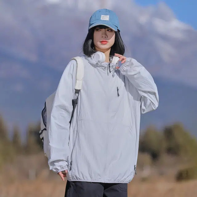 黑恐龙 户外出行运动皮肤衣休闲舒适透气百搭柔软连帽简约时尚宽松长袖防晒服 男女同款