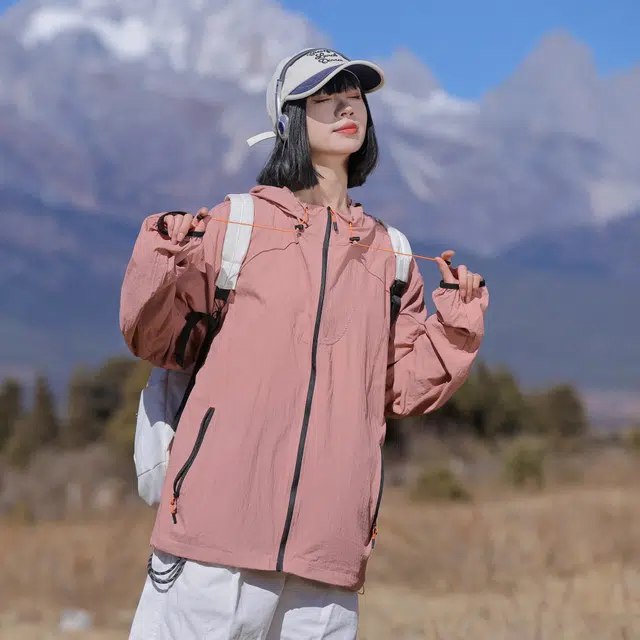 黑恐龙 潮牌百搭轻薄简约出行户外运动休闲舒适时尚透气连帽防晒服 男女同款