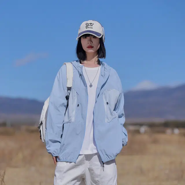 黑恐龙 潮牌简约连帽户外出行运动皮肤衣休闲轻薄柔软宽松透气时尚个性长袖防晒服 男女同款