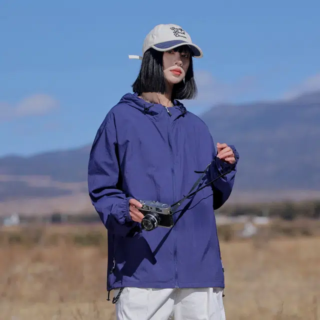 黑恐龙 潮牌连帽户外出行运动休闲宽松百搭舒适简约轻薄时尚 透气防晒服 男女同款