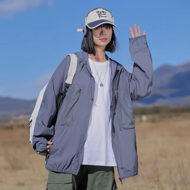 黑恐龙 潮牌简约连帽户外出行运动皮肤衣休闲轻薄柔软宽松透气时尚个性长袖防晒服 男女同款