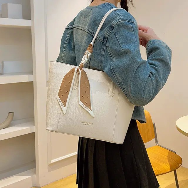 FCTOSSR PU Tote
