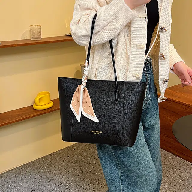 FCTOSSR PU Tote