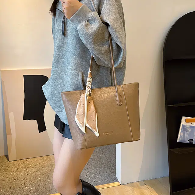 FCTOSSR PU Tote