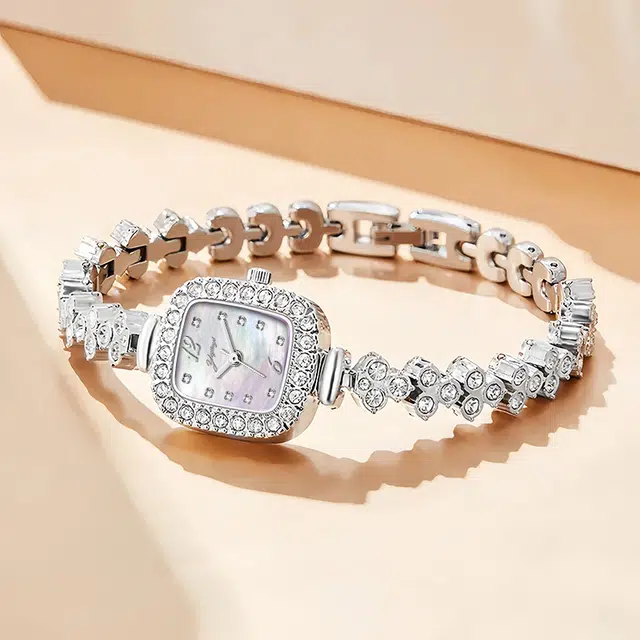 雅嘉怡 腕表 石英机芯 合金表带 彩色表盘 女表 闪亮百搭高颜值女士手表潮流时尚浪漫气质奢华温柔公主风满钻镶嵌小众轻奢女款精致礼盒