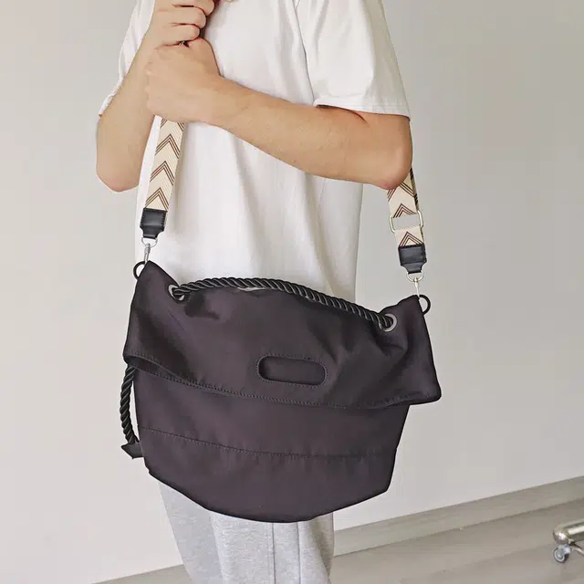 TAKI Tote