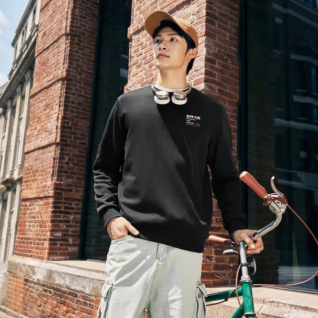 鸿星尔克 综训系列 美式街头纯色基础款跳色字母印花舒暖绒保暖日常通勤出行上学舒适百搭加厚套头秋季外套叠穿卫衣 男款