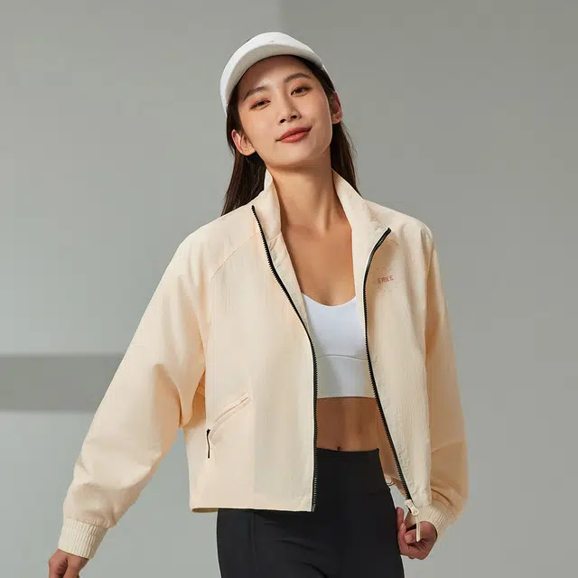 鸿星尔克 综训系列 休闲运动立领户外防风防水长袖夹克 女款 冰川白