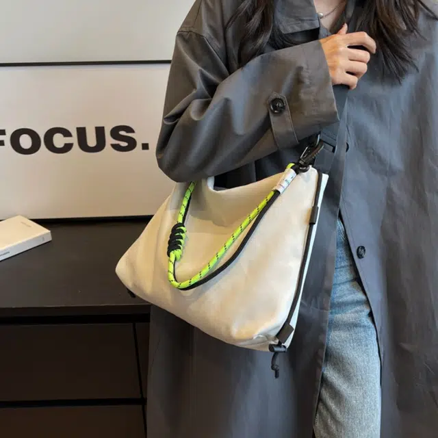 爱尔绅特 时尚简约夏季休闲百搭 布 单肩包 女款 多色