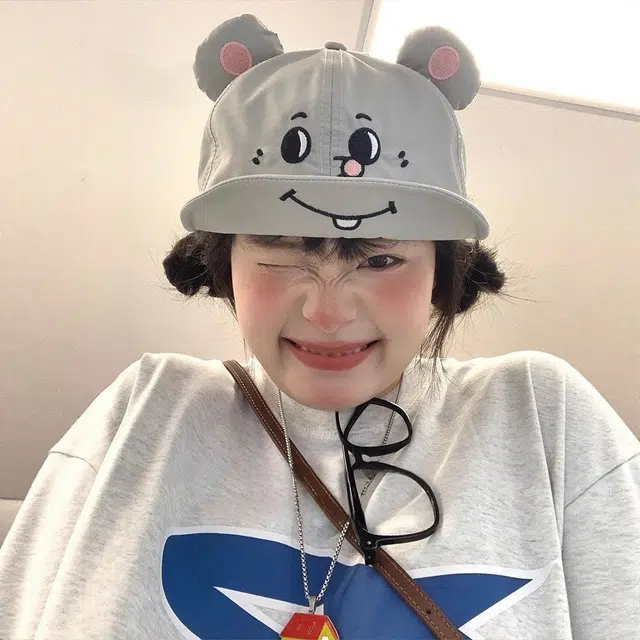 佩洛依 可爱显脸小超萌灰耗子耳朵翻檐轻薄透气遮阳 聚酯纤维 防晒帽 男女同款情侣款