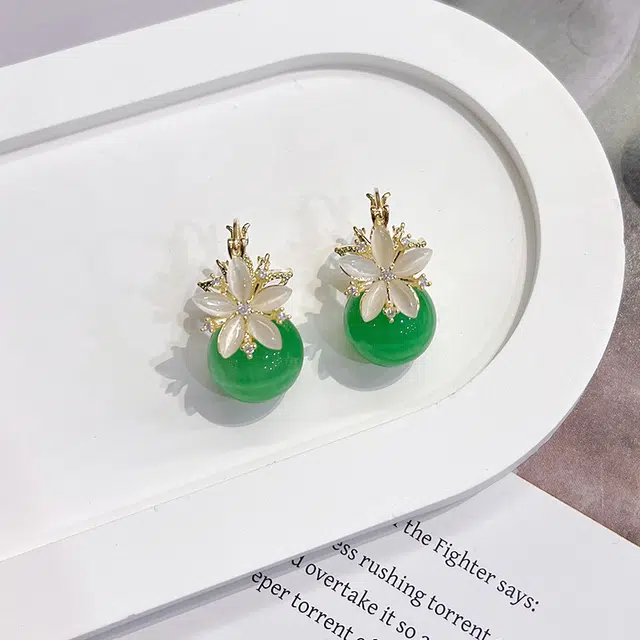 双生恋 双面花朵耳扣小众设计感百搭时尚精致日常通勤约会耳饰轻奢高级感 铜 耳环 女款