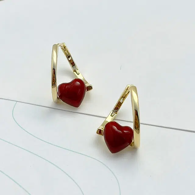 双生恋 心有所属 爱心小巧小众设计感百搭时尚精致日常通勤约会轻奢高级感 铜 耳环 女款