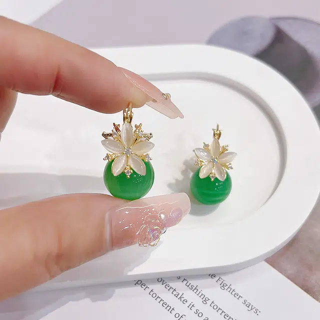 双生恋 双面花朵耳扣小众设计感百搭时尚精致日常通勤约会耳饰轻奢高级感 铜 耳环 女款