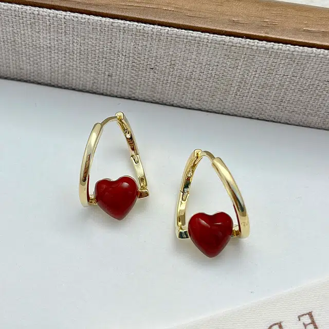 双生恋 心有所属 爱心小巧小众设计感百搭时尚精致日常通勤约会轻奢高级感 铜 耳环 女款
