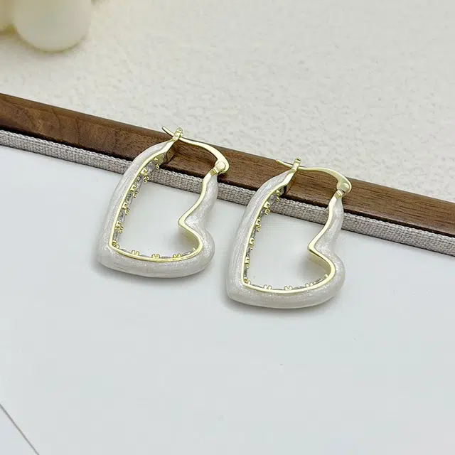 双生恋 爱心滴釉小众设计感百搭时尚精致日常通勤约会耳饰轻奢高级感 铜 耳环 女款