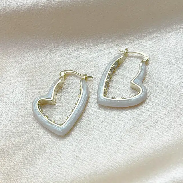 双生恋 爱心滴釉小众设计感百搭时尚精致日常通勤约会耳饰轻奢高级感 铜 耳环 女款