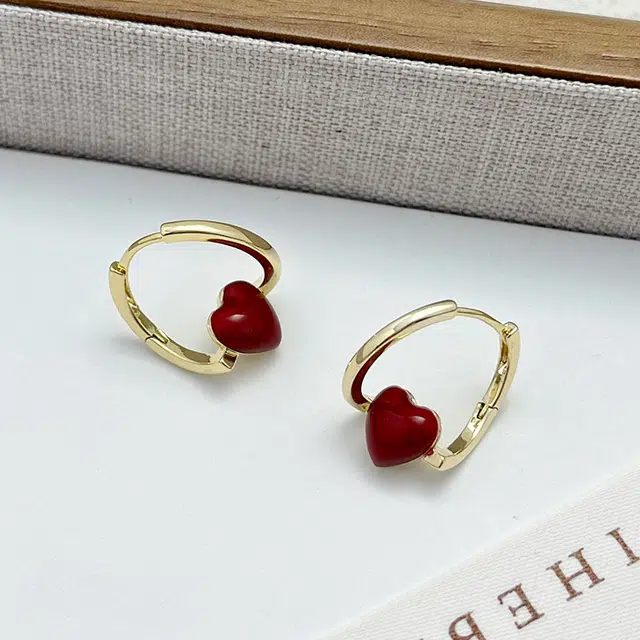 双生恋 心有所属 爱心小巧小众设计感百搭时尚精致日常通勤约会轻奢高级感 铜 耳环 女款