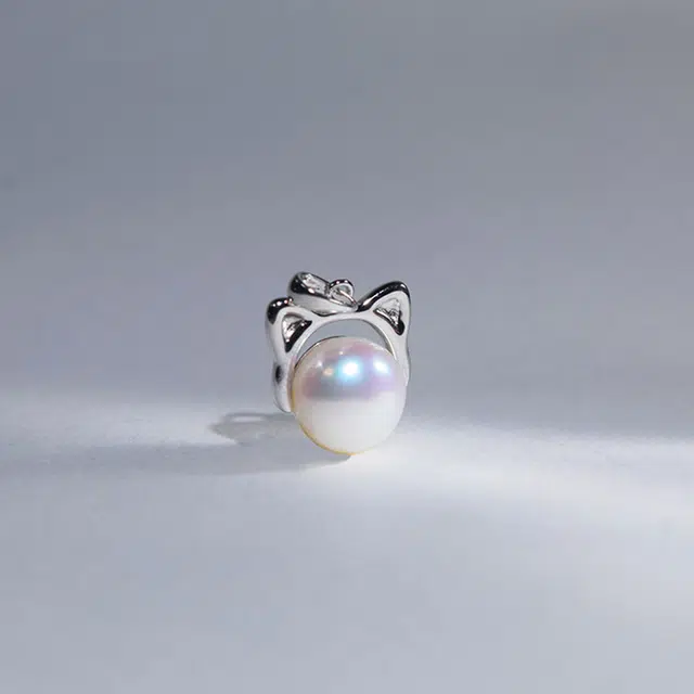 S925