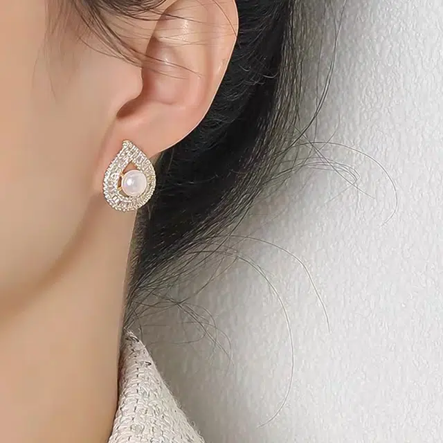 品彩 微镶水滴 简约轻奢高级感显年轻饰品 淡水珍珠 耳钉 女款