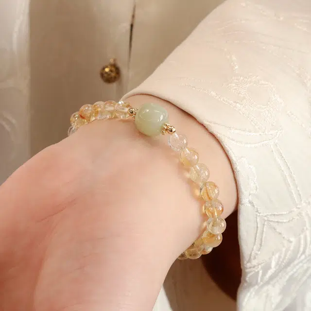 品彩 轻奢高级感 气质时尚 简约百搭 高档大气 复古 新中式  好运 财源滚滚 平安喜乐 前程似锦 黄水晶 手串 女款