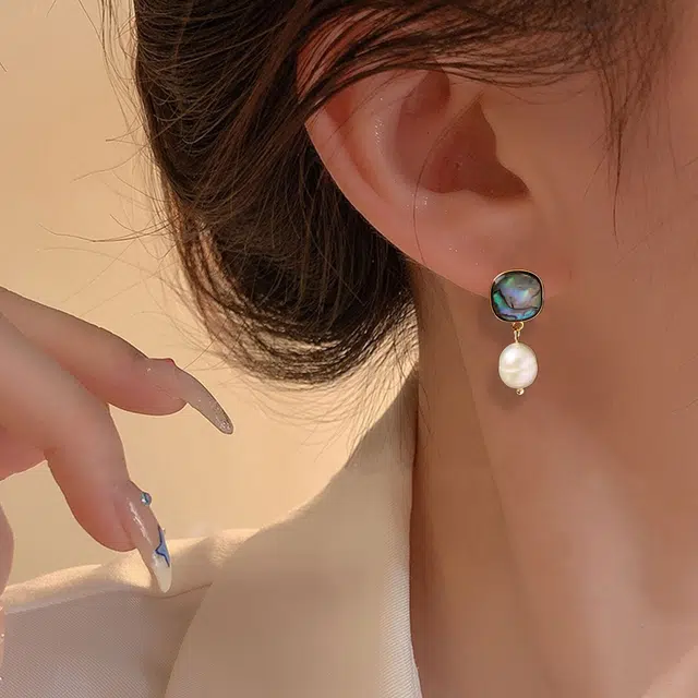 品彩 轻奢高级感减龄  法式复古高级感 淡水珍珠耳环  女款