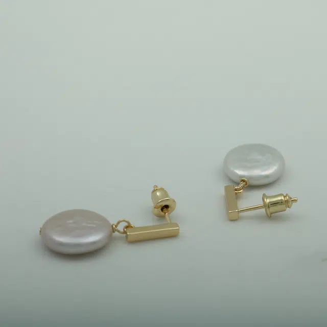 品彩 巴洛克大颗纽扣绿锆 轻奢大气高级感 年轻减龄 淡水珍珠 耳环 女款