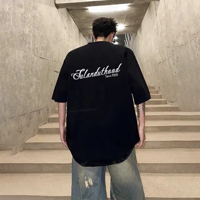 图兰朵 手绘艺术字母美式速干纯棉重磅基础款简约通勤百搭舒适亲肤柔软圆领套头休闲运动潮流短袖宽松潮牌正肩浅色减龄打底衣 男女同款