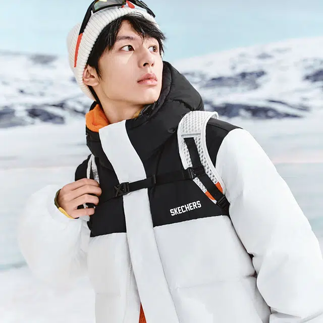 Skechers