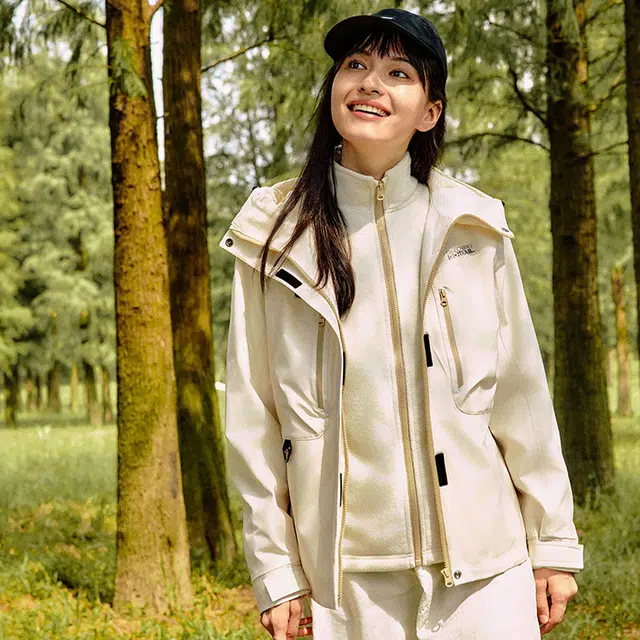 Skechers logo AW24