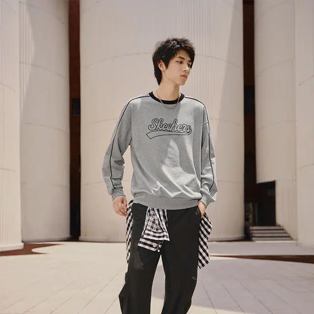 Skechers