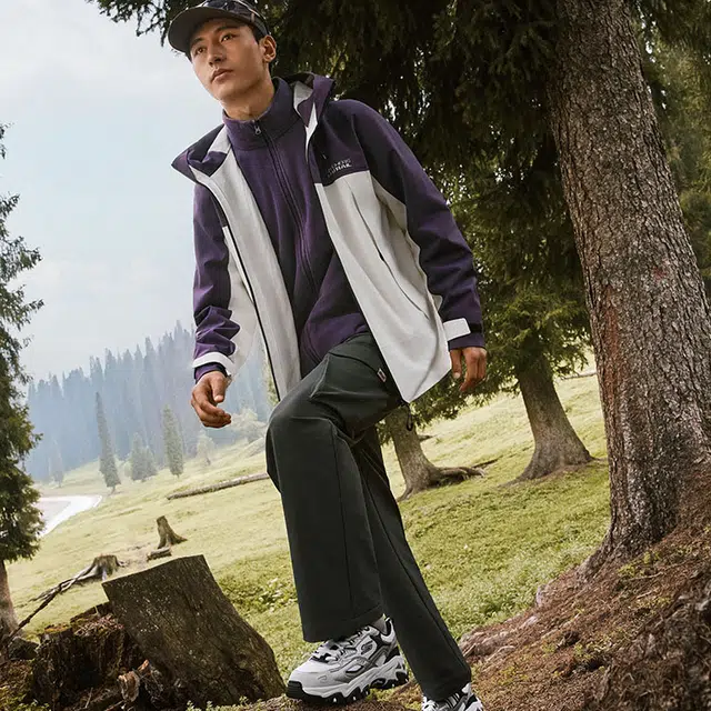 Skechers