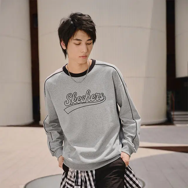 Skechers
