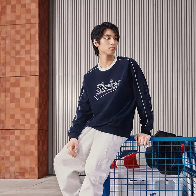 Skechers