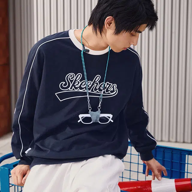 Skechers