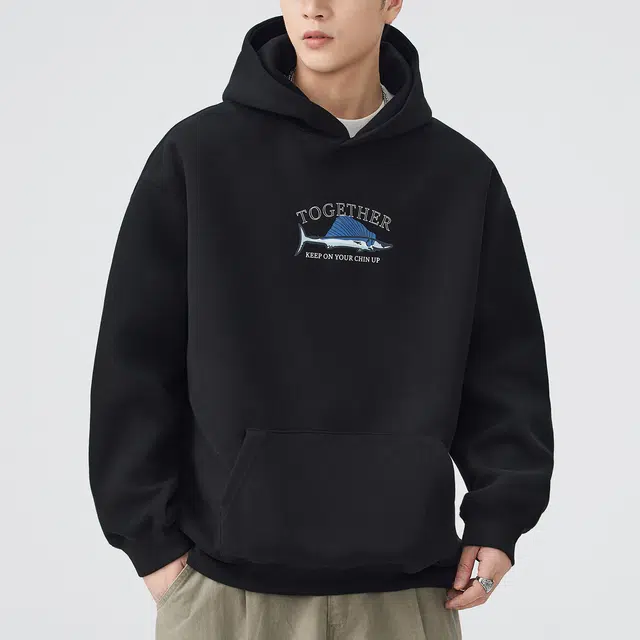 希越 秋季简约休闲连帽宽松情侣字母印花长袖百搭套头痞帅卫衣 男款