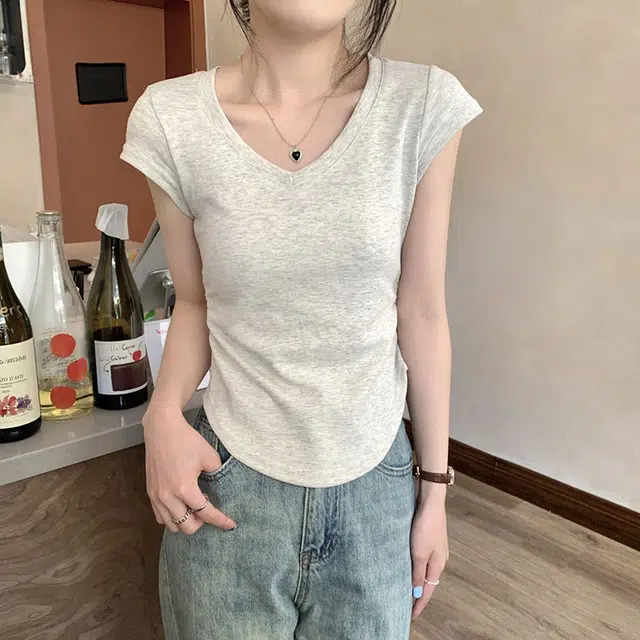 V T