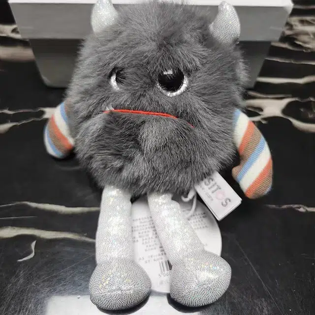 YRCW 12cm