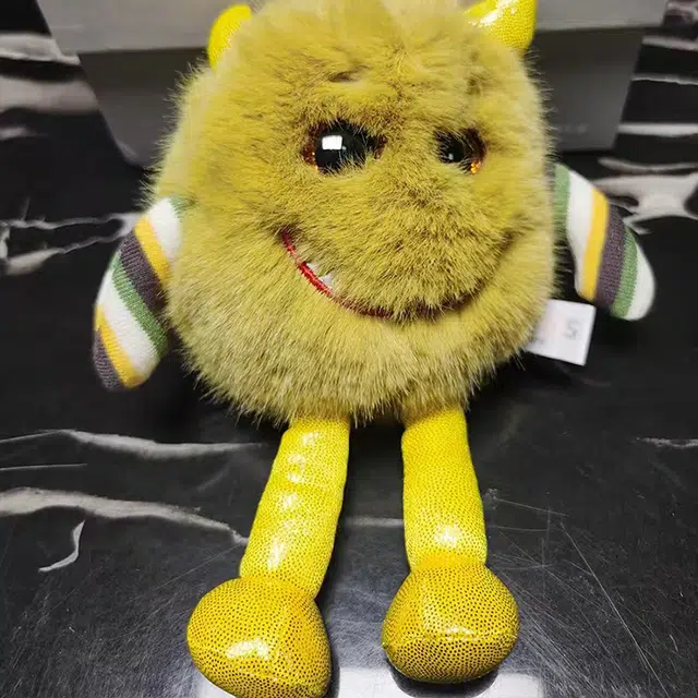 YRCW 12cm
