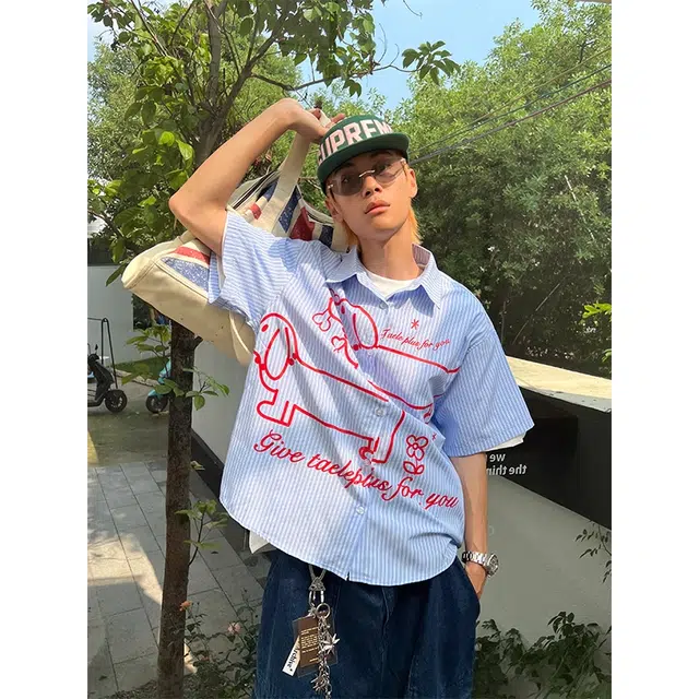 极限涡轮 趣味腊肠狗印花条纹街头个性设计感宽松情侣休闲短袖衬衫 男女同款