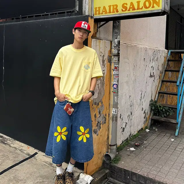 极限涡轮 美式街头小花刺绣多巴胺直筒阔腿休闲百搭七分裤夏季牛仔短裤 男女同款