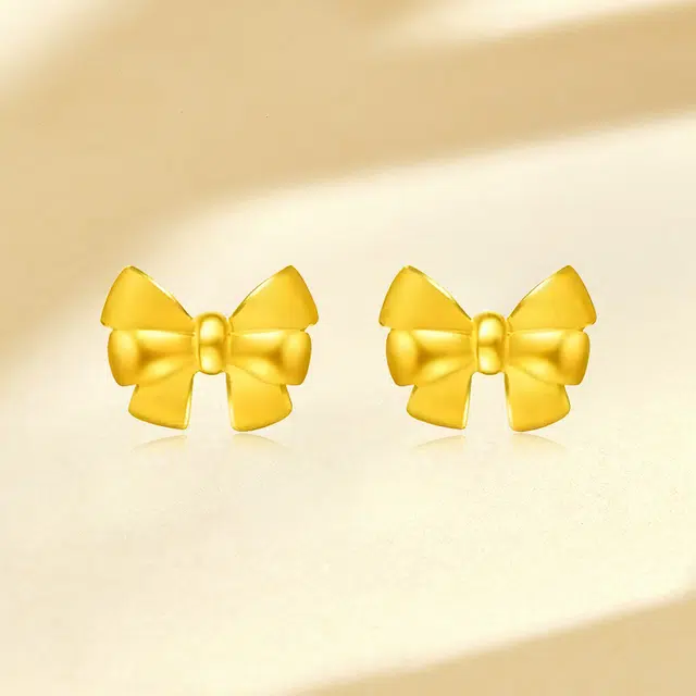 999