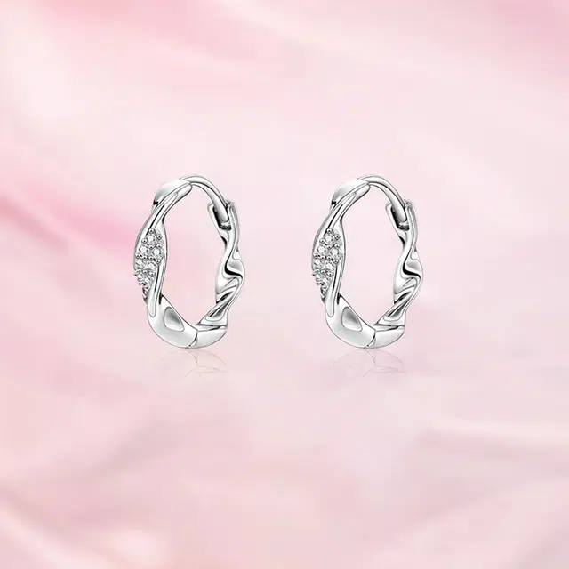 999