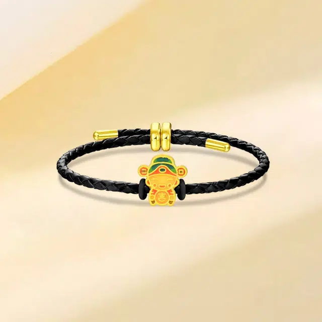 999