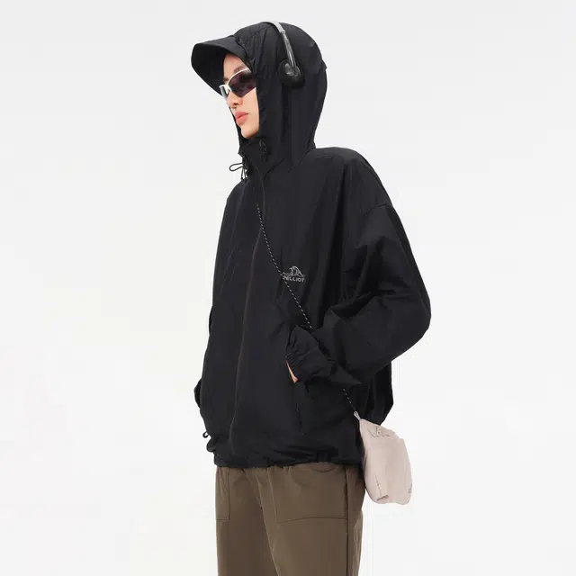 PELLIOT Mountain Series Lightweight Sunscreen Jacket