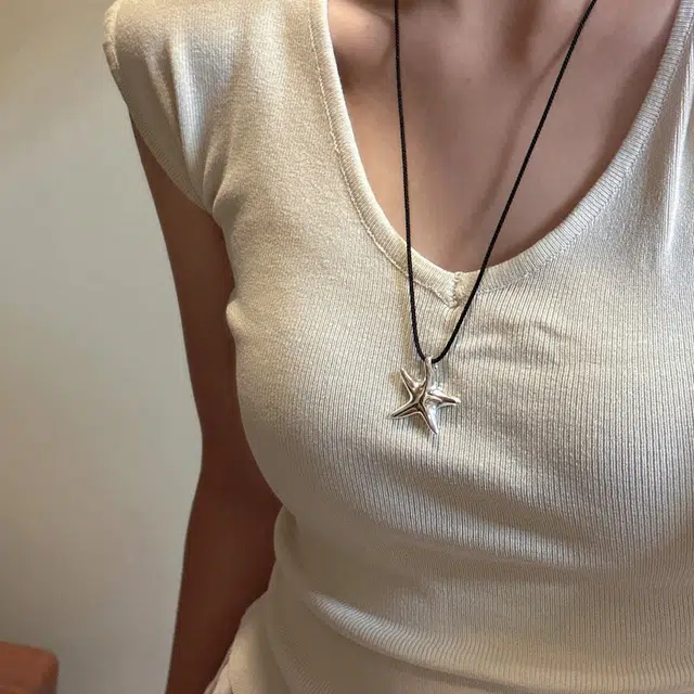 S925