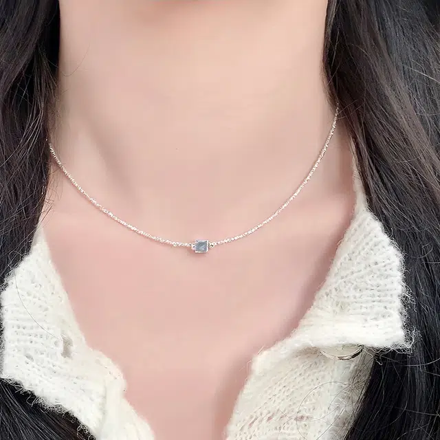 S925